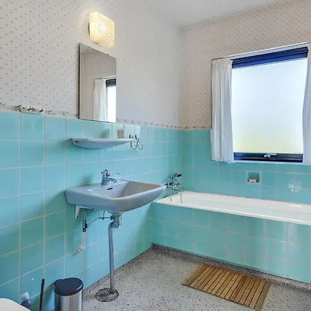 Gorgeous In With Kitchen